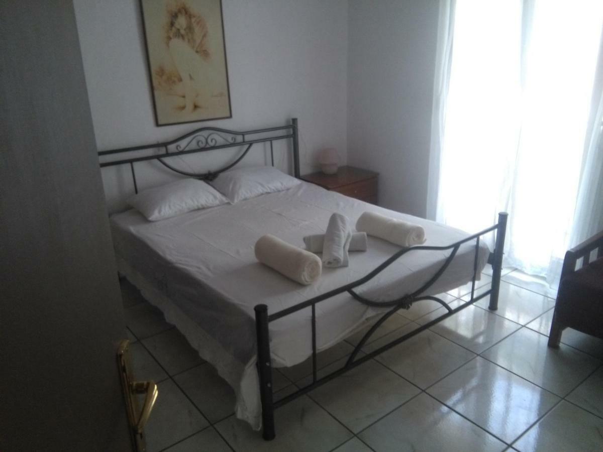 La.Ki House Apartment Kavala Bagian luar foto